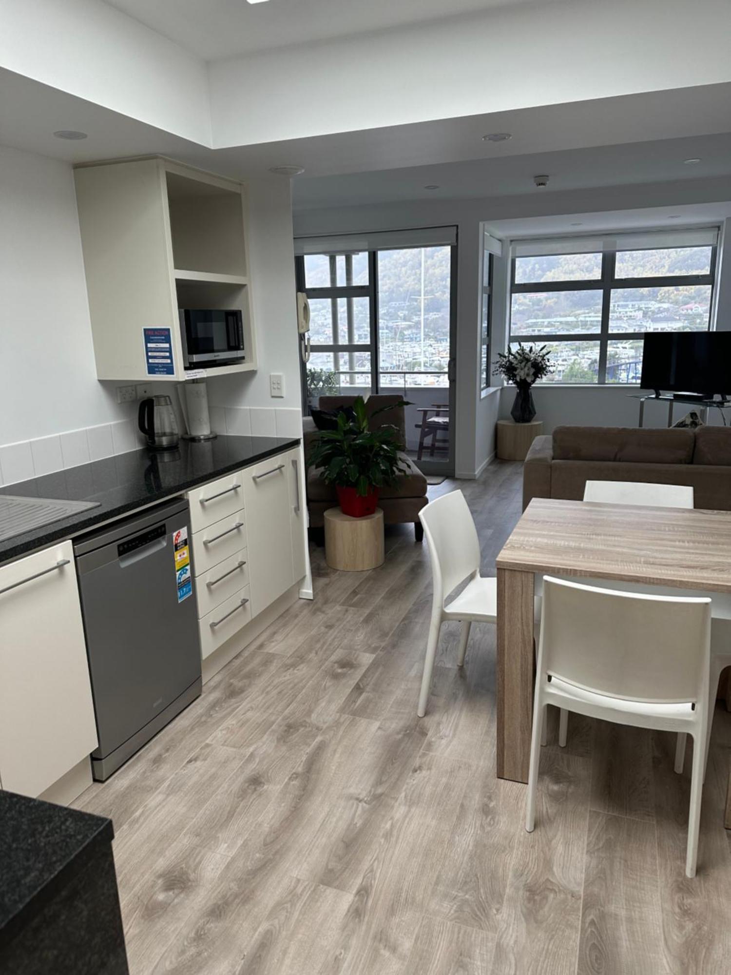 Picton Waterfront Apartments Bagian luar foto