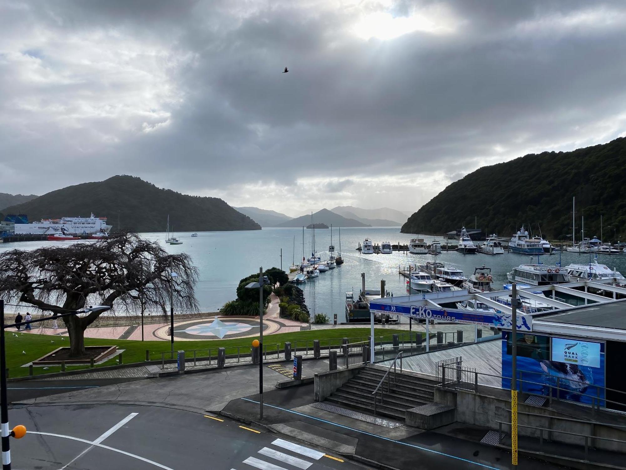 Picton Waterfront Apartments Bagian luar foto