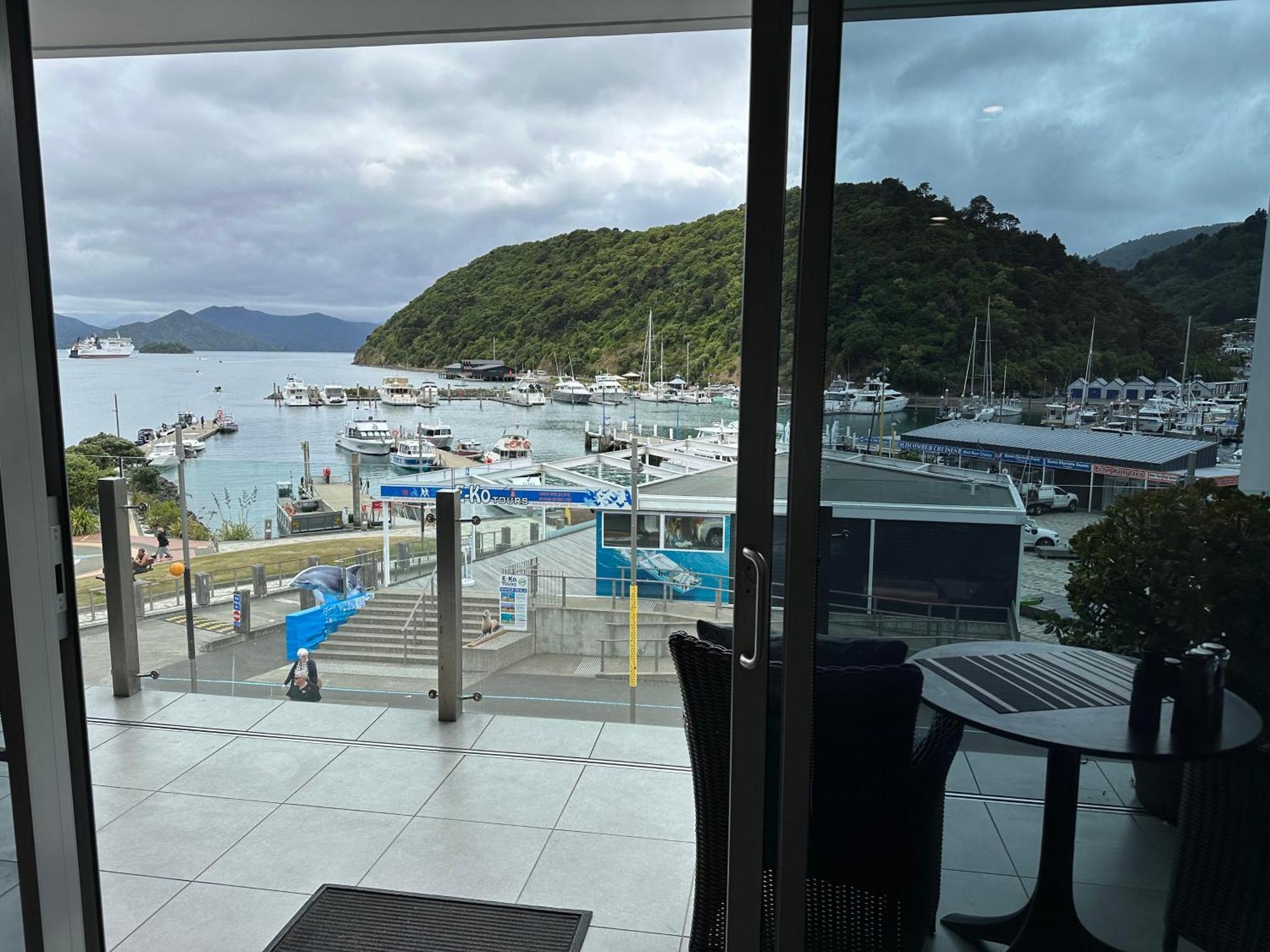 Picton Waterfront Apartments Bagian luar foto