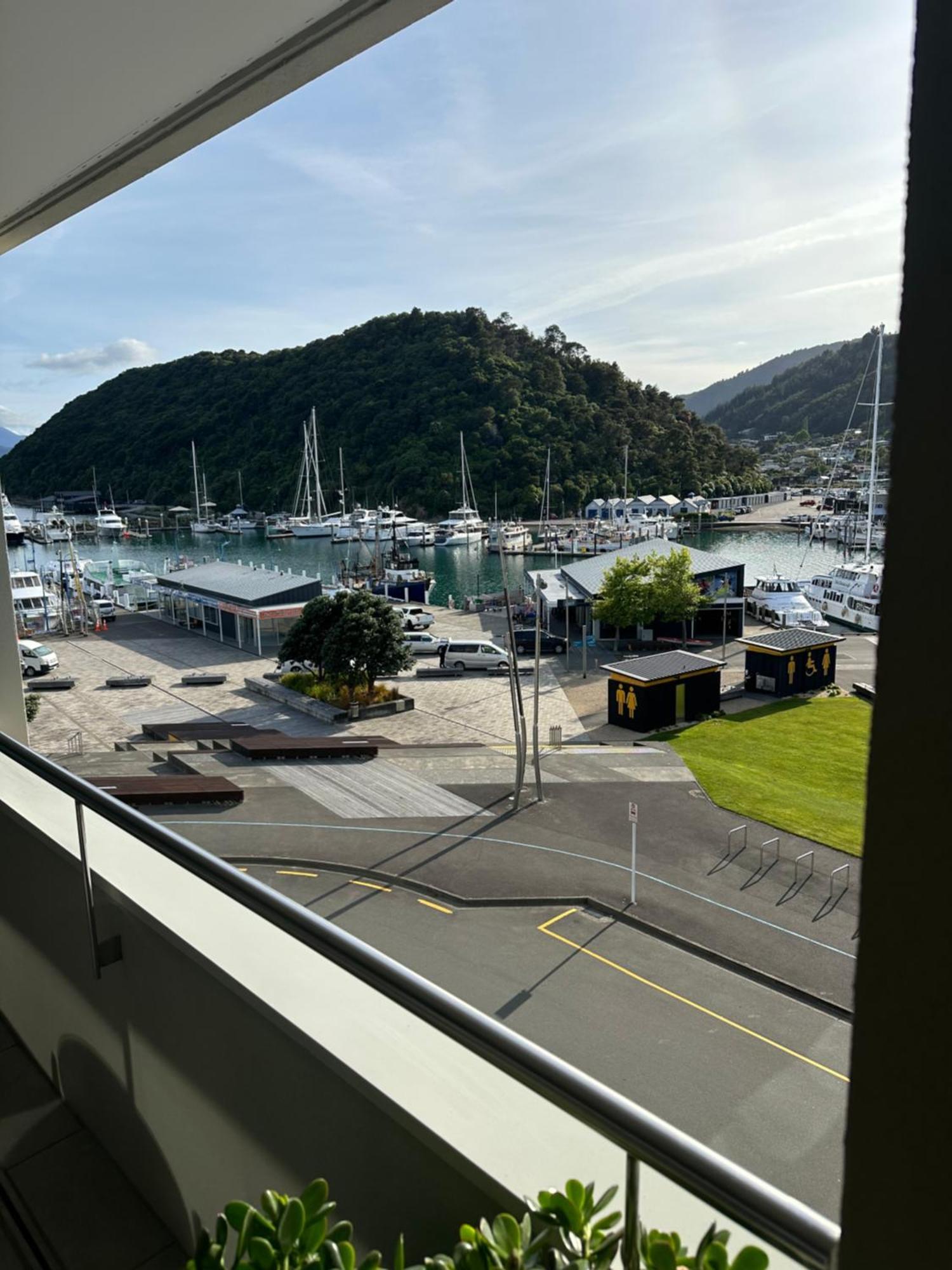 Picton Waterfront Apartments Bagian luar foto