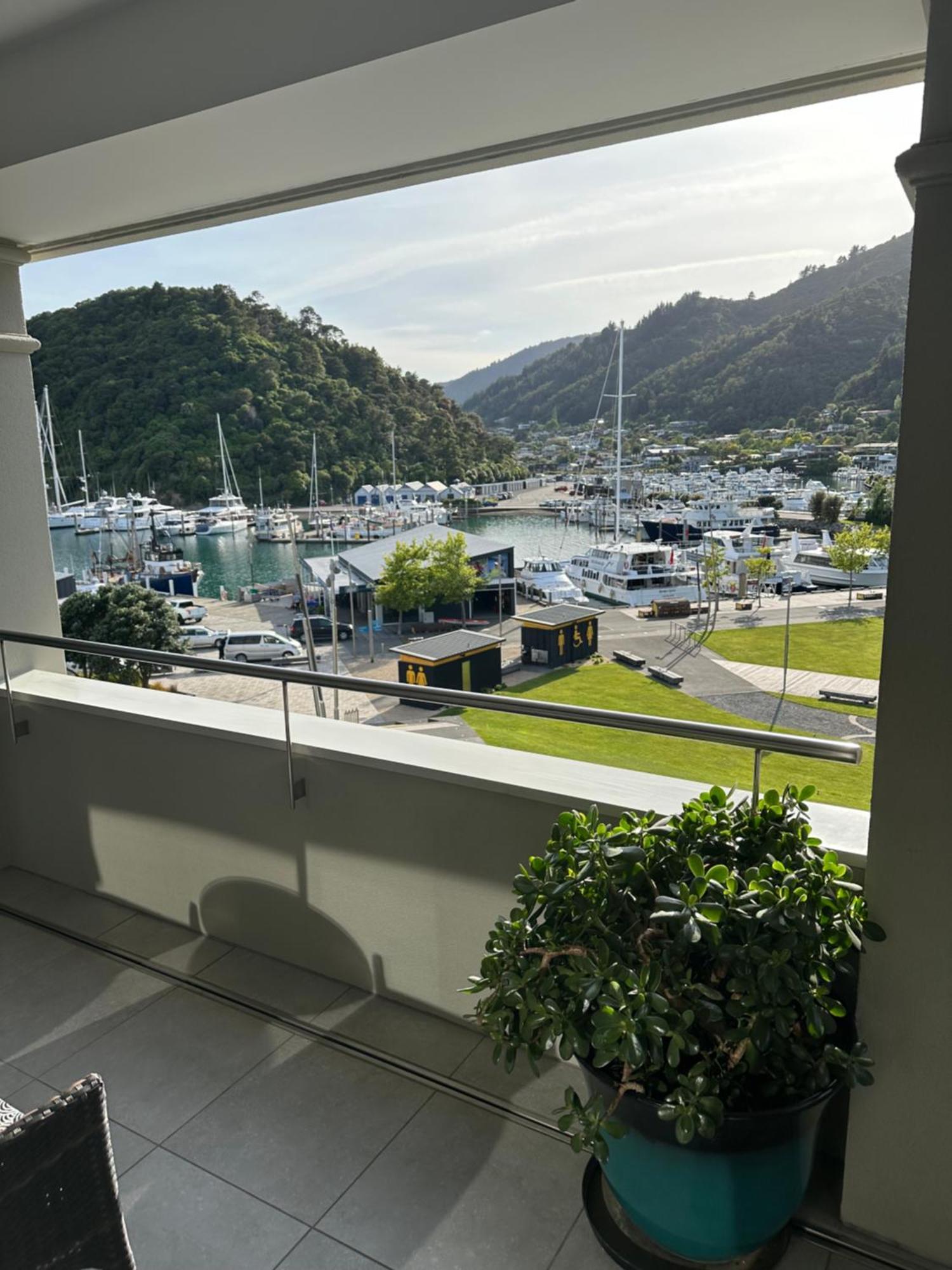 Picton Waterfront Apartments Bagian luar foto