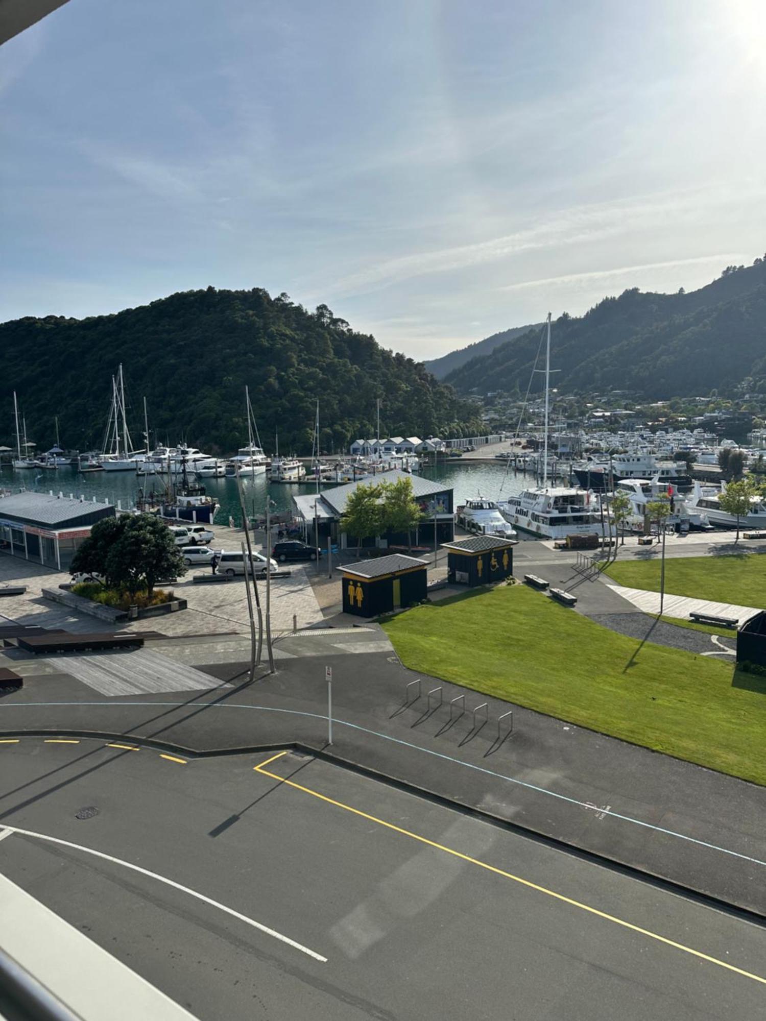 Picton Waterfront Apartments Bagian luar foto